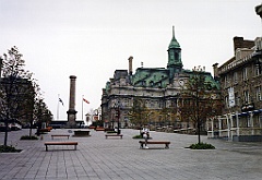 1998 - Canada 10 (Montréal - Place Jacques Cartier et hôtel de ville)